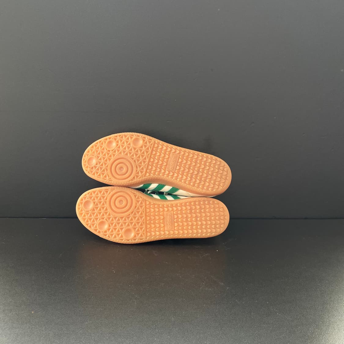 [260] 아디다스X웨일즈보너 삼바 스니커즈 상품이미지9