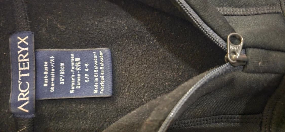 아크테릭스 슬림핏 반집업 (딱붙핏) 상품이미지4