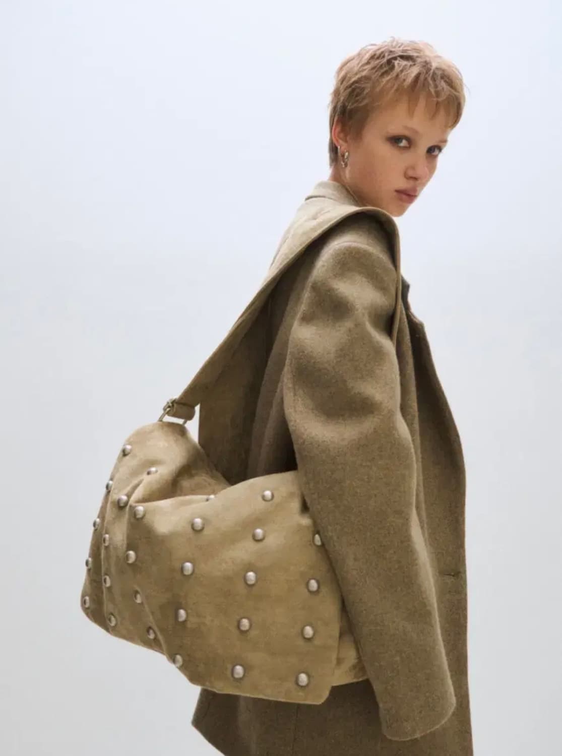 새상품)플리즈프로젝트 스웨이드 메신저백 상품이미지1