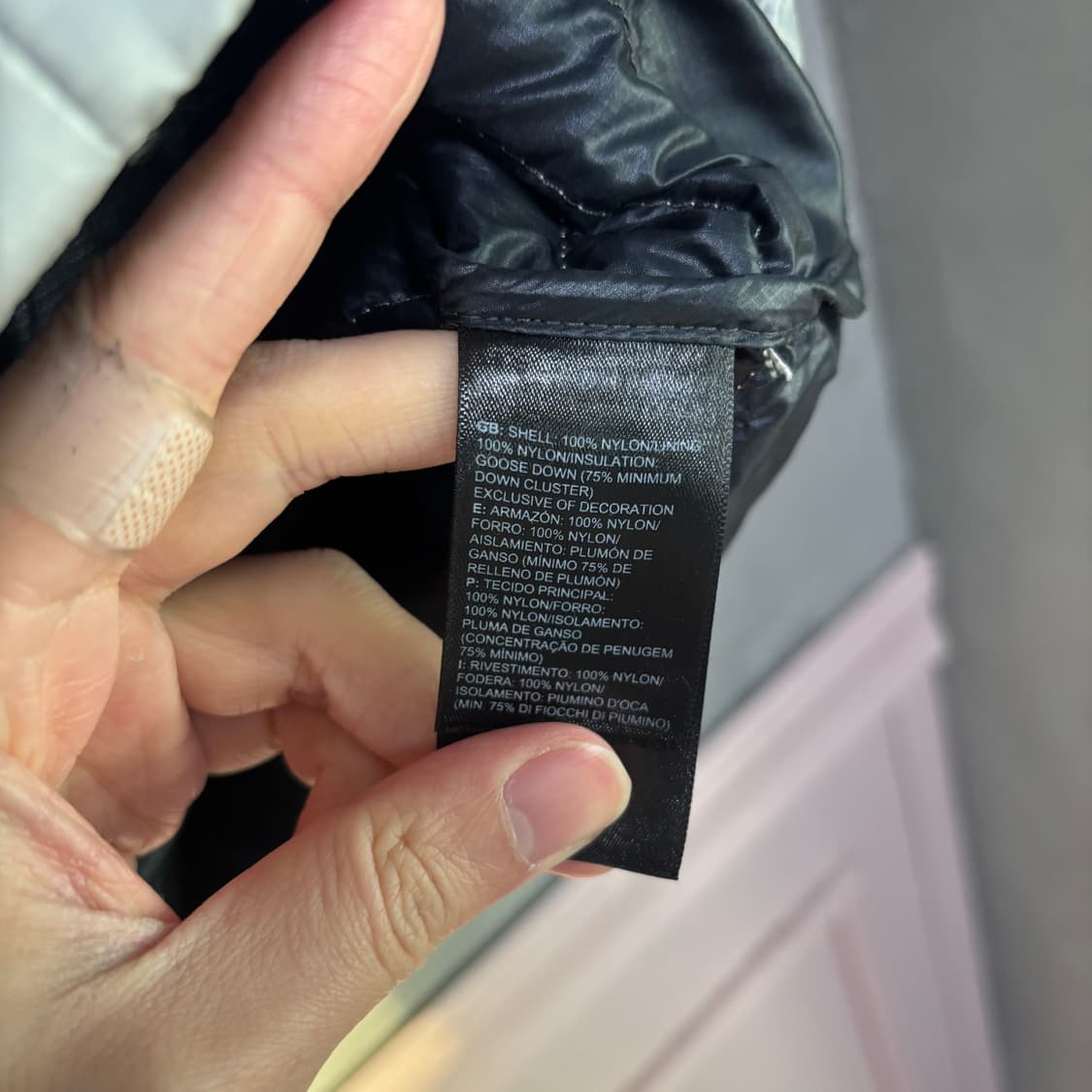 노스페이스 550 구스다운 패딩 조끼 라이트그레이 상품이미지3