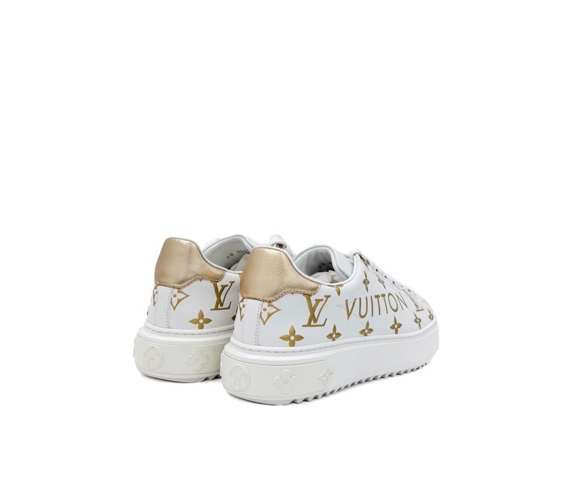 [38] 루이비통 여성 레터링 로고 타임아웃 로우탑 스니커즈 화이트 골드 상품이미지4