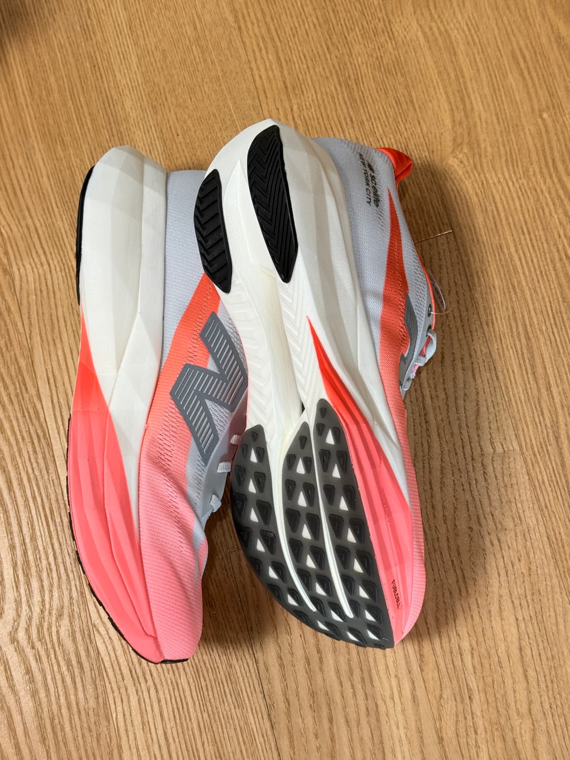 뉴발란스 sc엘리트 v5 뉴욕마라톤 W볼 10.5(275)사이즈 새제품 상품이미지3