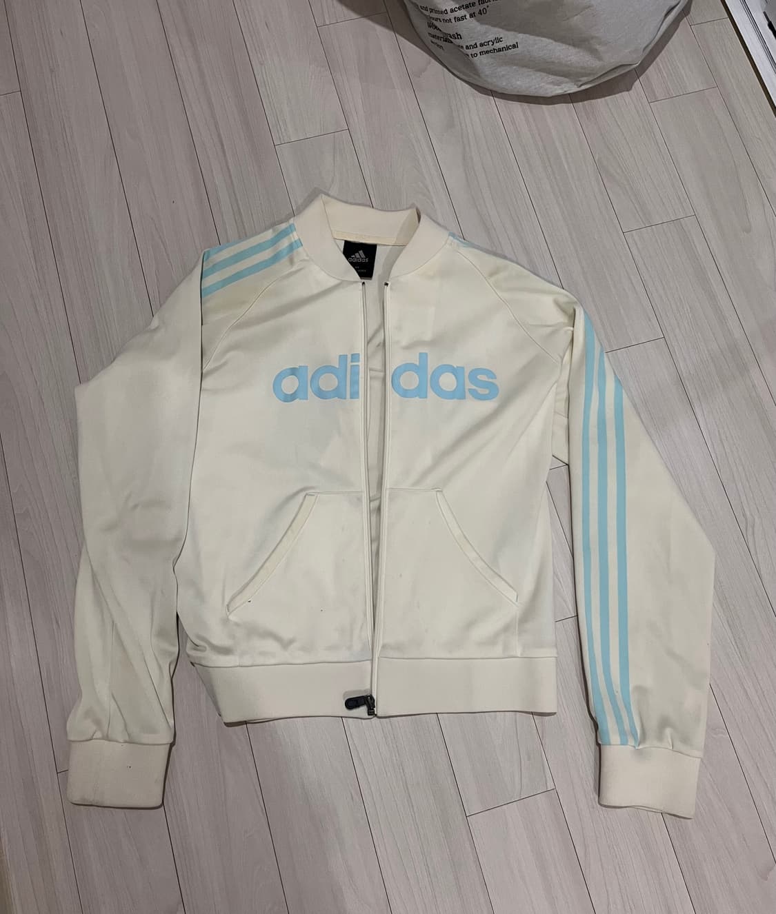 아디다스 크림 연하늘 져지 상품이미지1