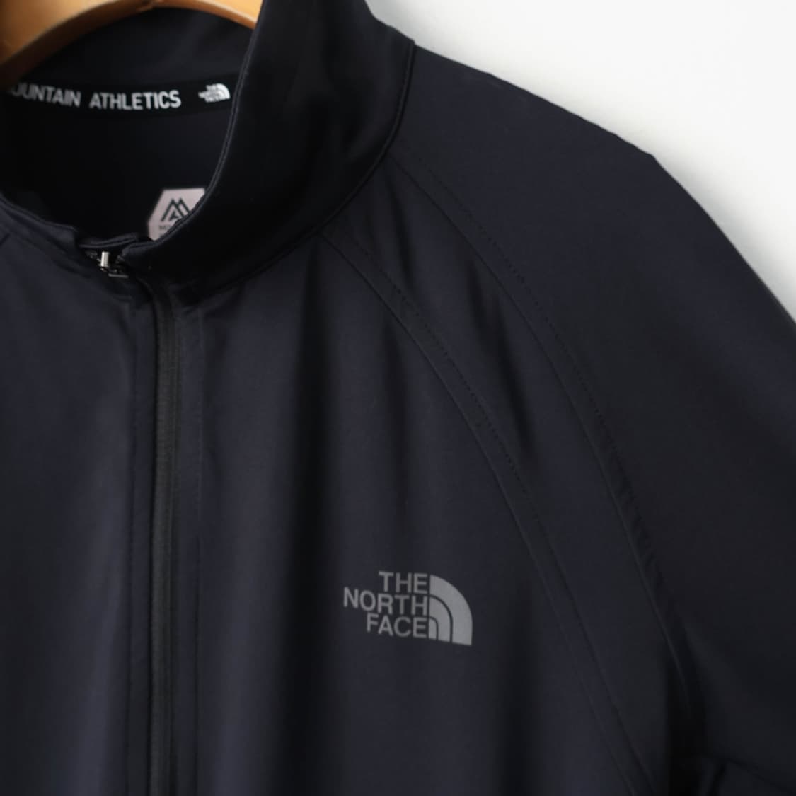 55/노스페이스 여성 쉐이프 업 자켓 상품이미지3