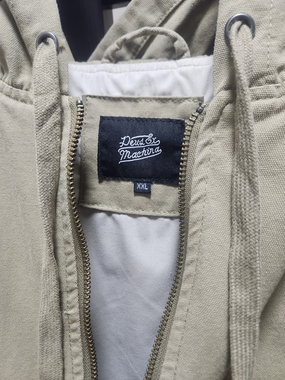 데우스 엑스 마키나 후드 자켓 카키 상품이미지3