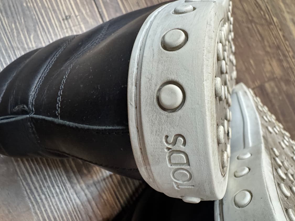 토즈 가죽 하이탑 블랙 스니커즈 270 상품이미지4