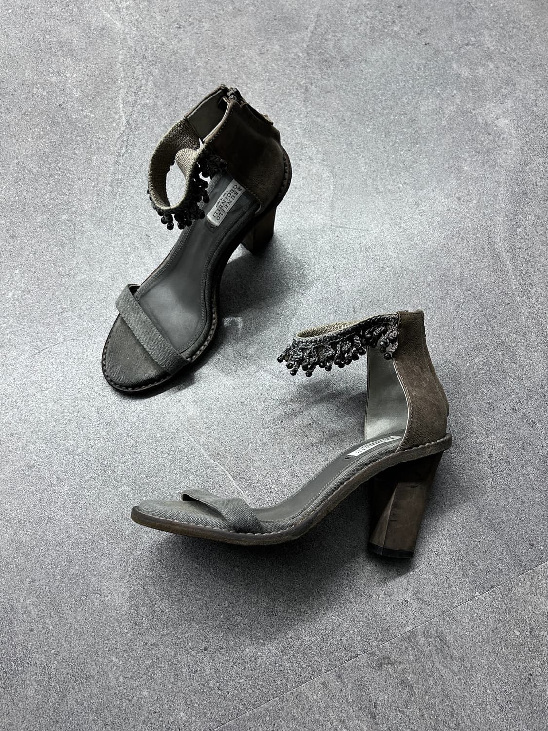 브루넬로 쿠치넬리 비즈 스트랩 샌들 힐 상품이미지1