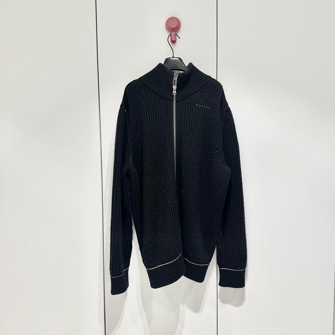 MM6 더블사이드 드라이버 니트 집업 상품이미지2