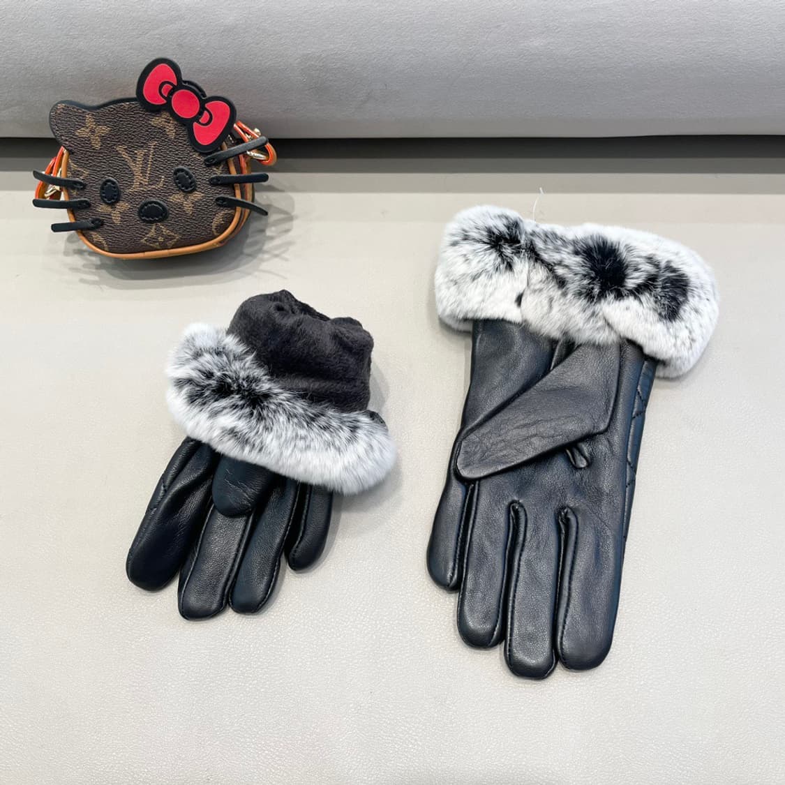 프라다 장갑 여성 기모
 상품이미지5