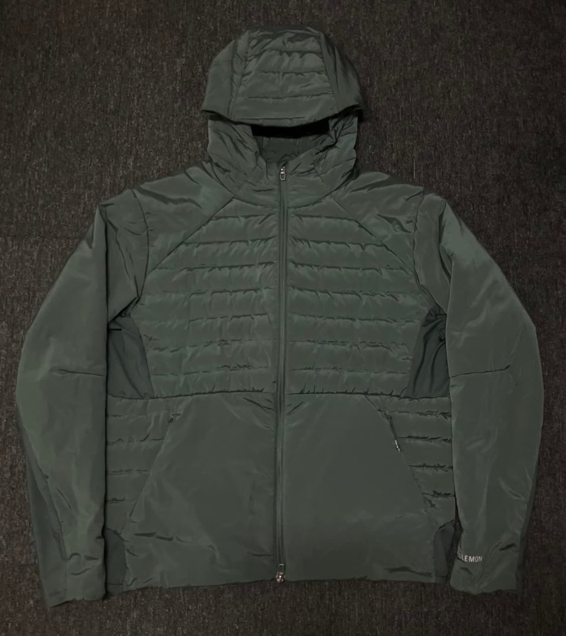 룰루레몬 다운 포 잇 올 700필 후디 경량패딩 그린 상품이미지1