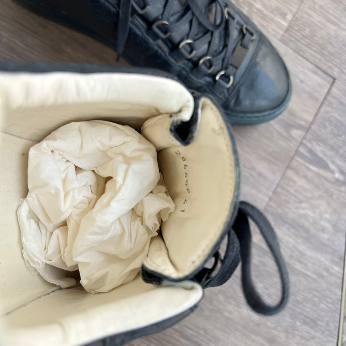 발렌시아가 아레나 스니커즈 상품이미지5