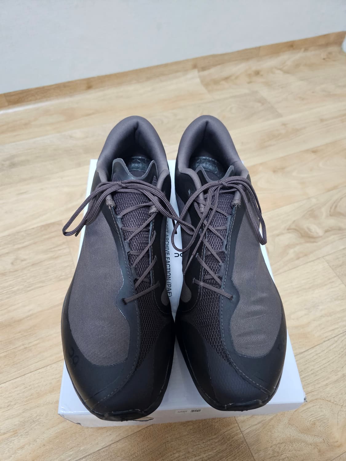 온러닝×파프 클라우드벤쳐 카카오 (285) 상품이미지1