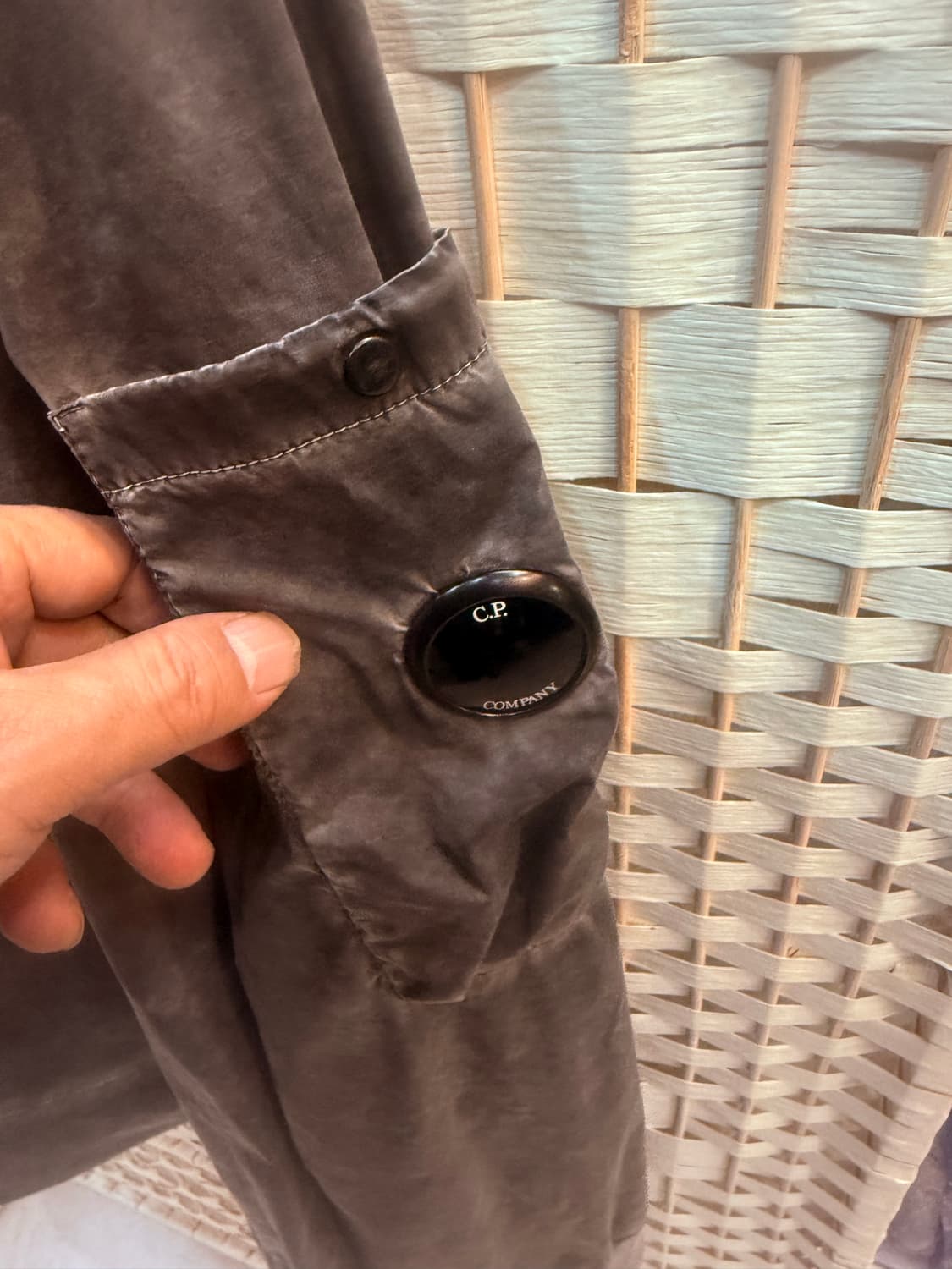 105 정품 cp컴퍼니 렌즈 바막 맨투맨 팝니다 상품이미지3