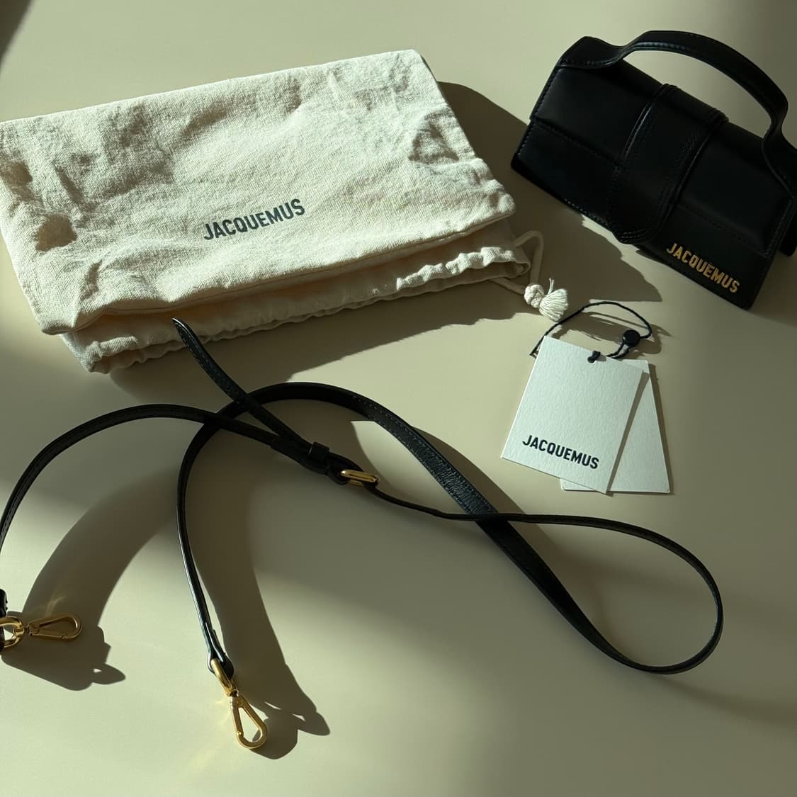 자크뮈스 밤비노 미니 크로스백 상품이미지2