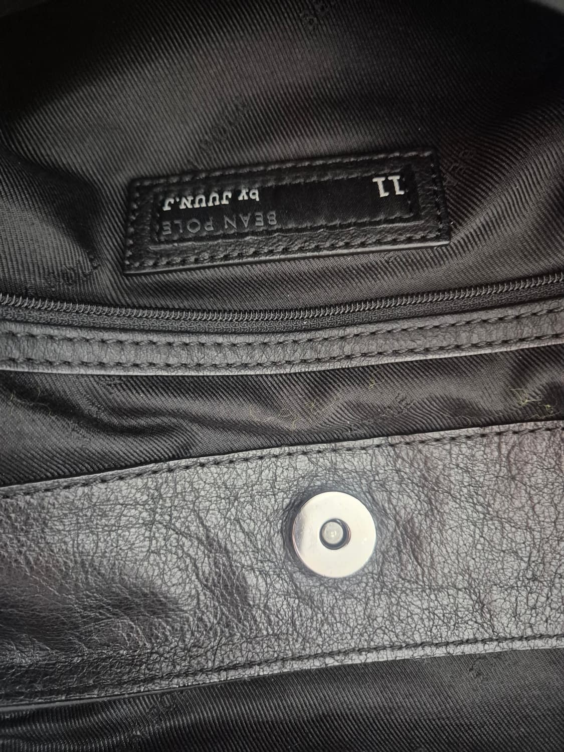 빈폴 준J 콜라보 가죽 숄더백입니다
 상품이미지7