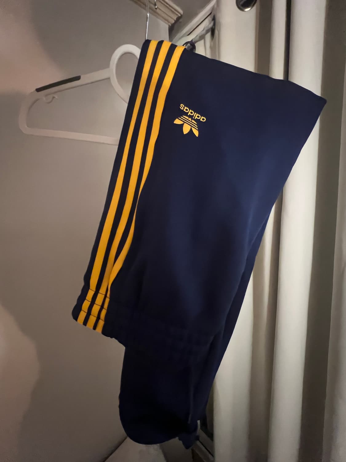 아디다스 클래식 와이드 트랙 팬츠 상품이미지1