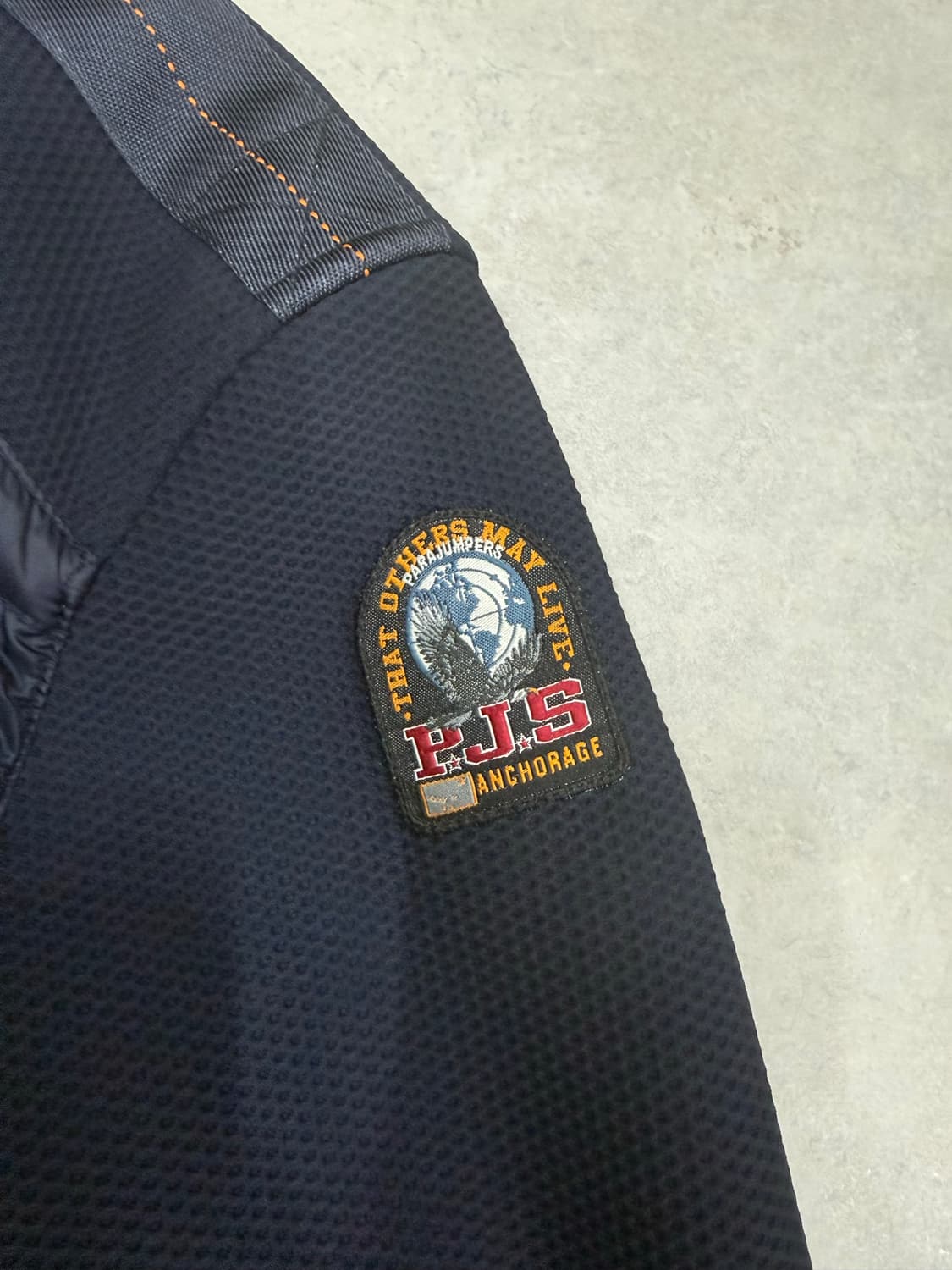 파라점퍼스 네이비 경량패딩 상품이미지3