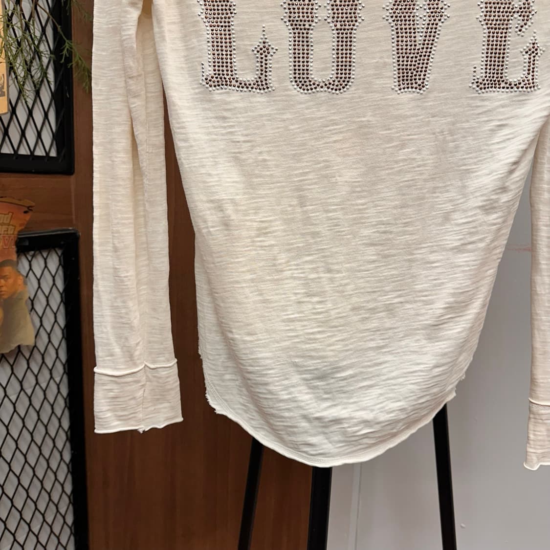 Ivory Crystal Lettering Long-Sleeve T-Sh 상품이미지5