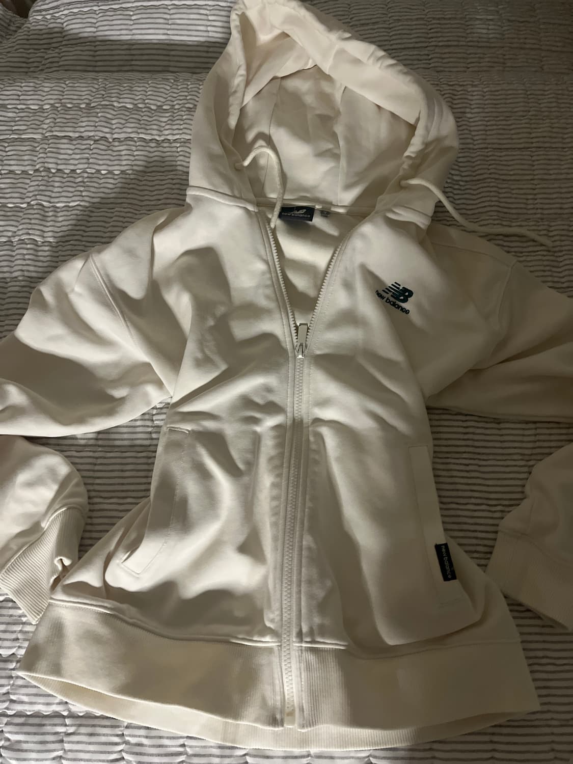 뉴발 후드집업 팝니다 상품이미지2