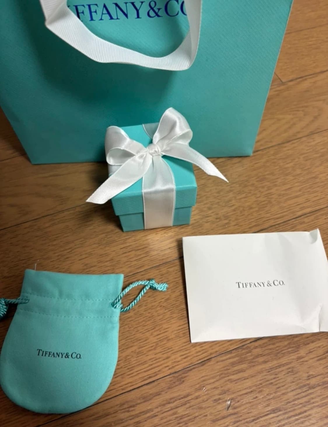 티파니앤코 밀그레인 로즈골드 4mm 8사이즈 풀박스 상품이미지3