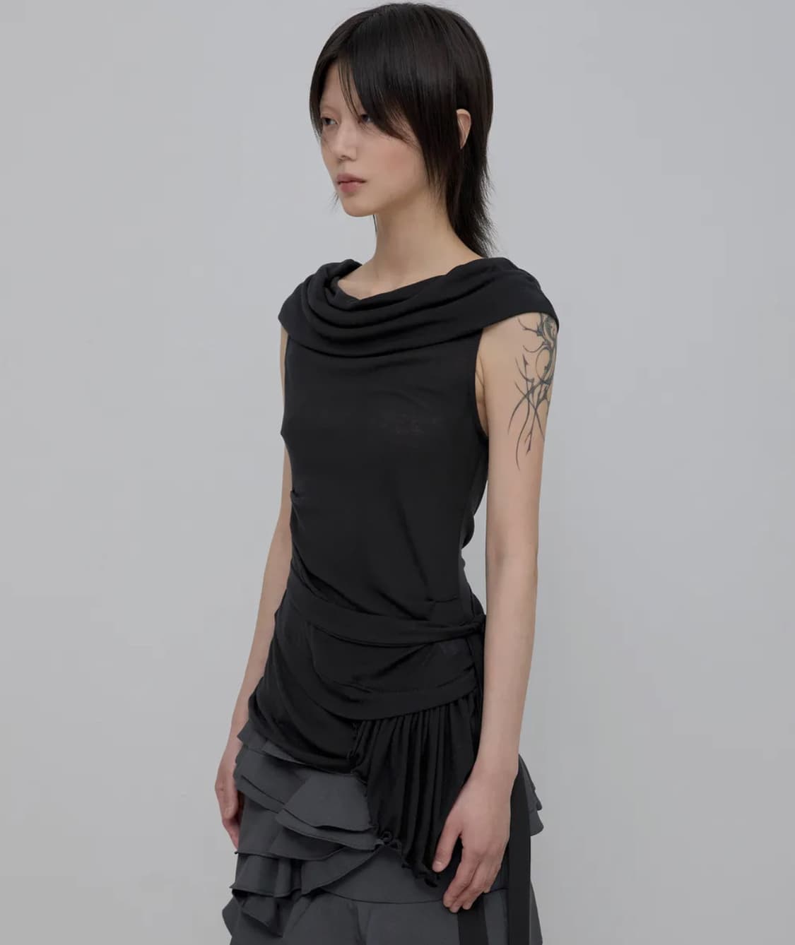 플레어업 프릴 민소매 Faye Frill Sleeveless 상품이미지1
