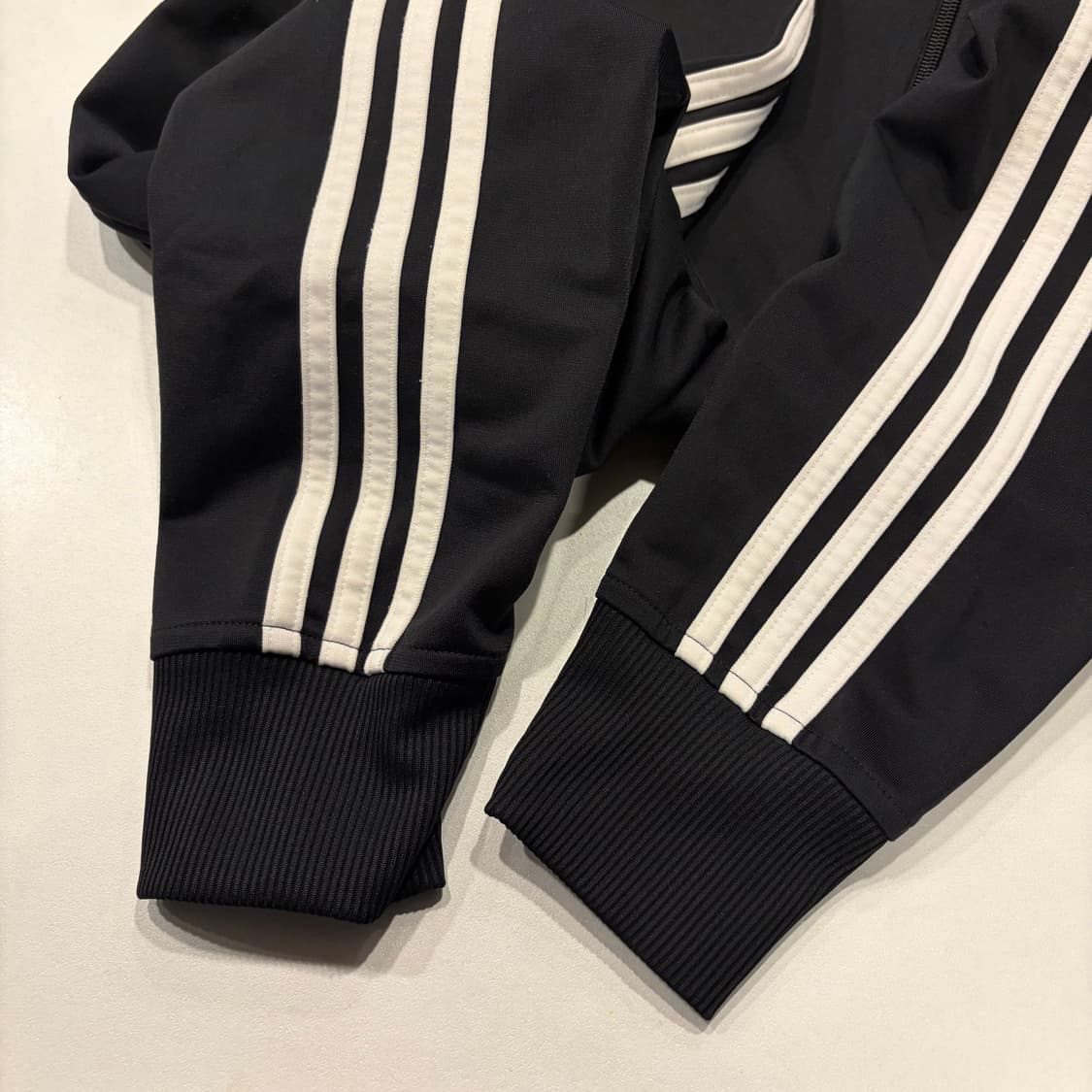 [110] 12s 아디다스 파이어버드 삼선 블랙 트랙탑 져지 D520 상품이미지5