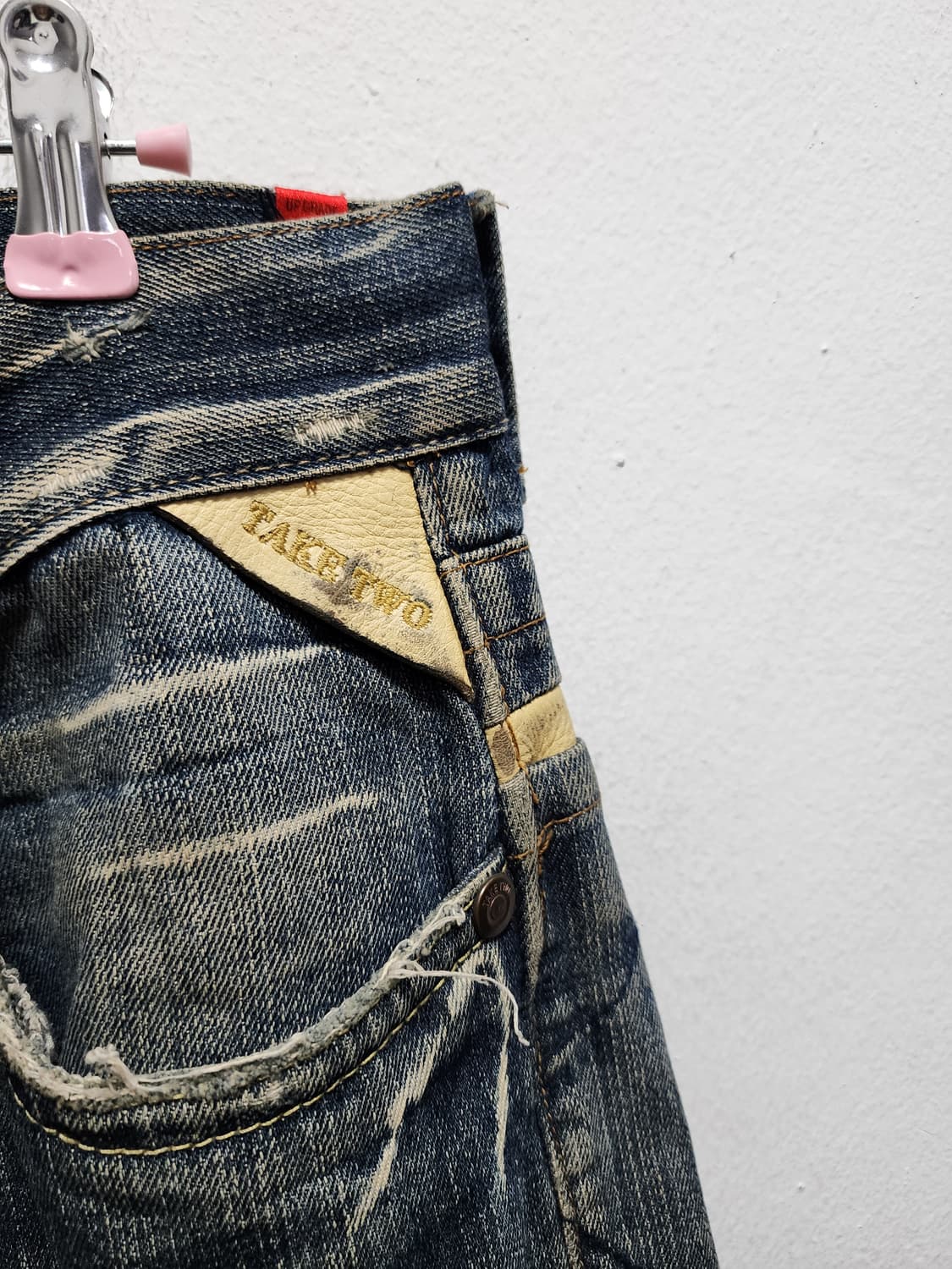 TAKE TWO 가죽배색 자수레터링 올드스쿨 청바지 상품이미지7