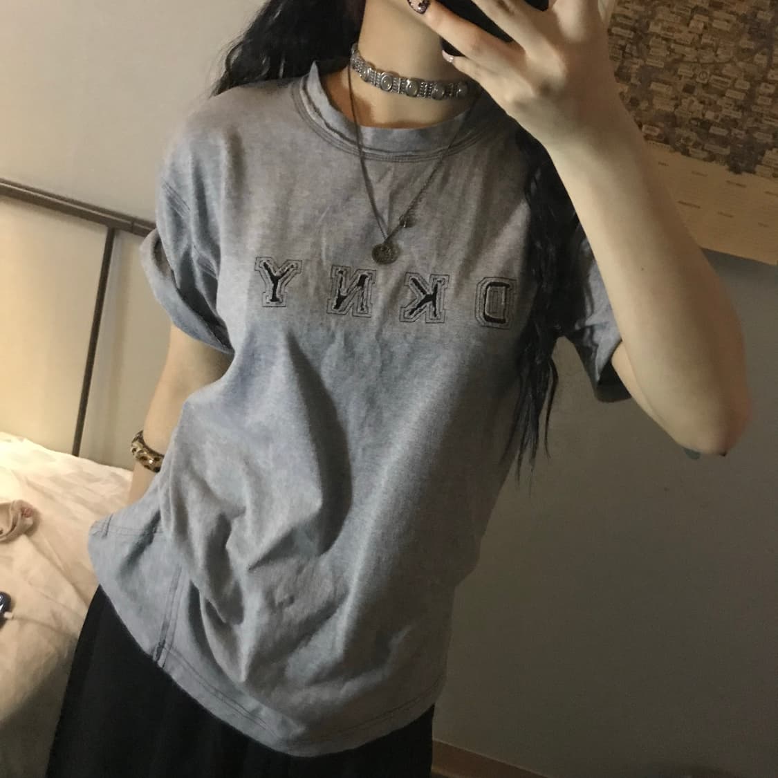 DKNY 도나카란 펑크 스티치 펀칭 반팔티 상품이미지2