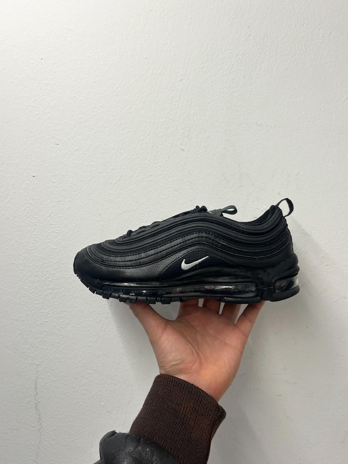 나이키 에어맥스 97 트리플 블랙 235 상품이미지1