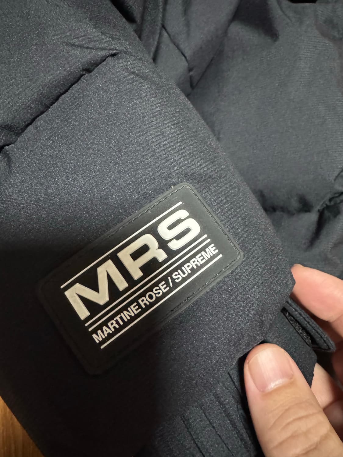 슈프림 마틴로즈 패딩 블랙 L 상품이미지6