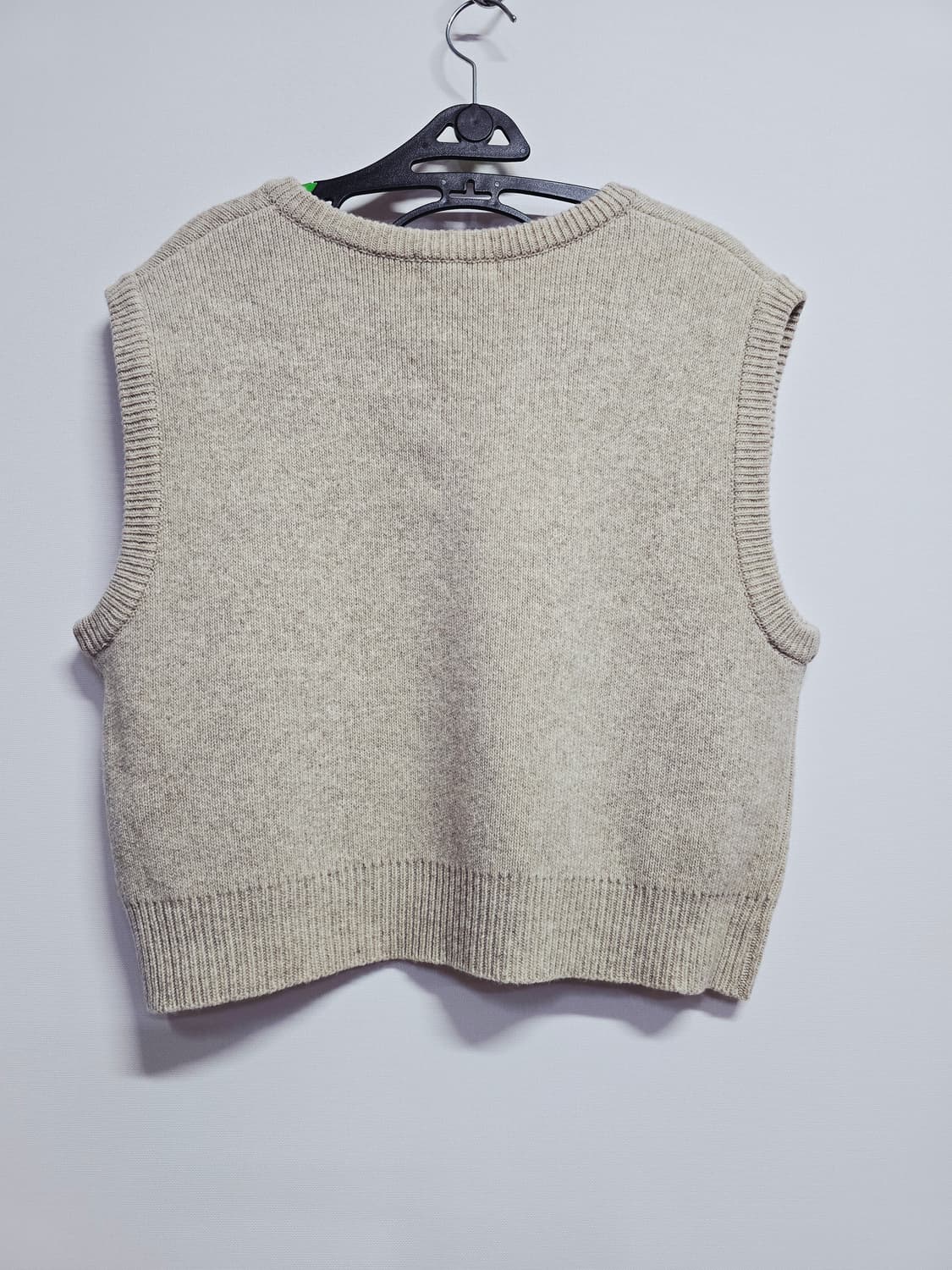 RE_L 리엘 브이넥 니트 조끼 베이지 FREE 상품이미지5