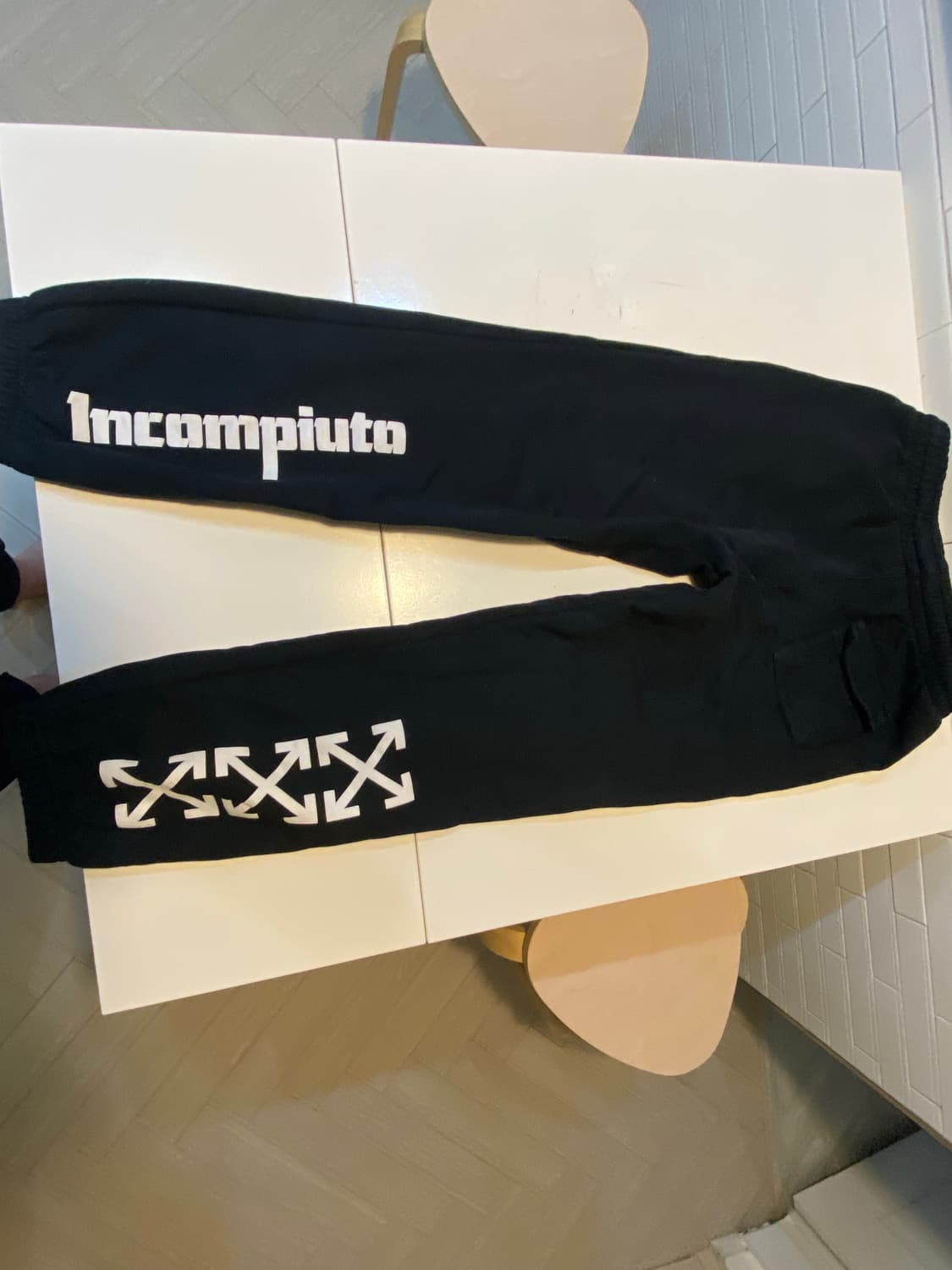 오프화이트 프린팅 조거팬츠 상품이미지2