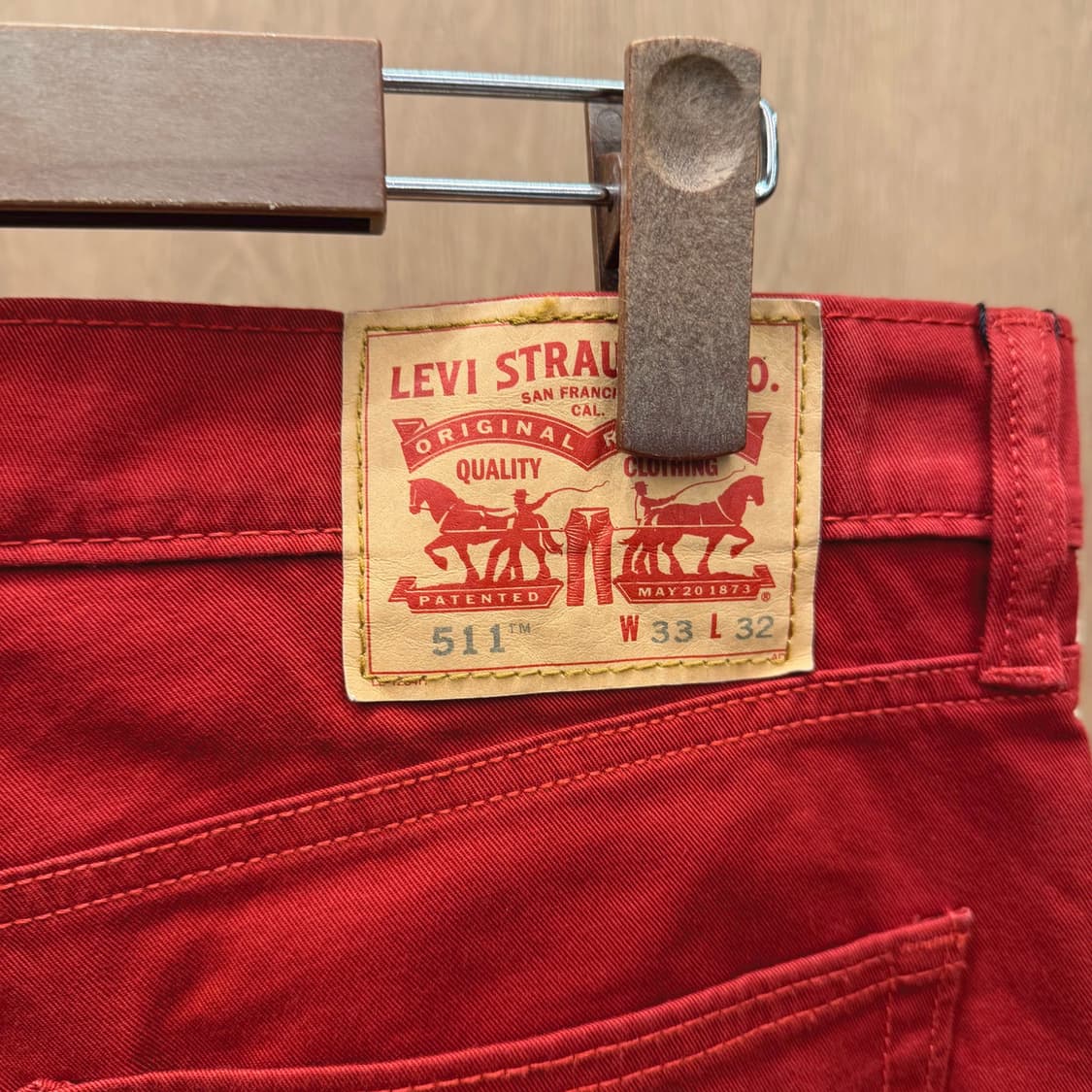 리바이스 511 데님 팬츠 5포켓 레드 탭 디테일 슬림 테이퍼드핏 레드 상품이미지6