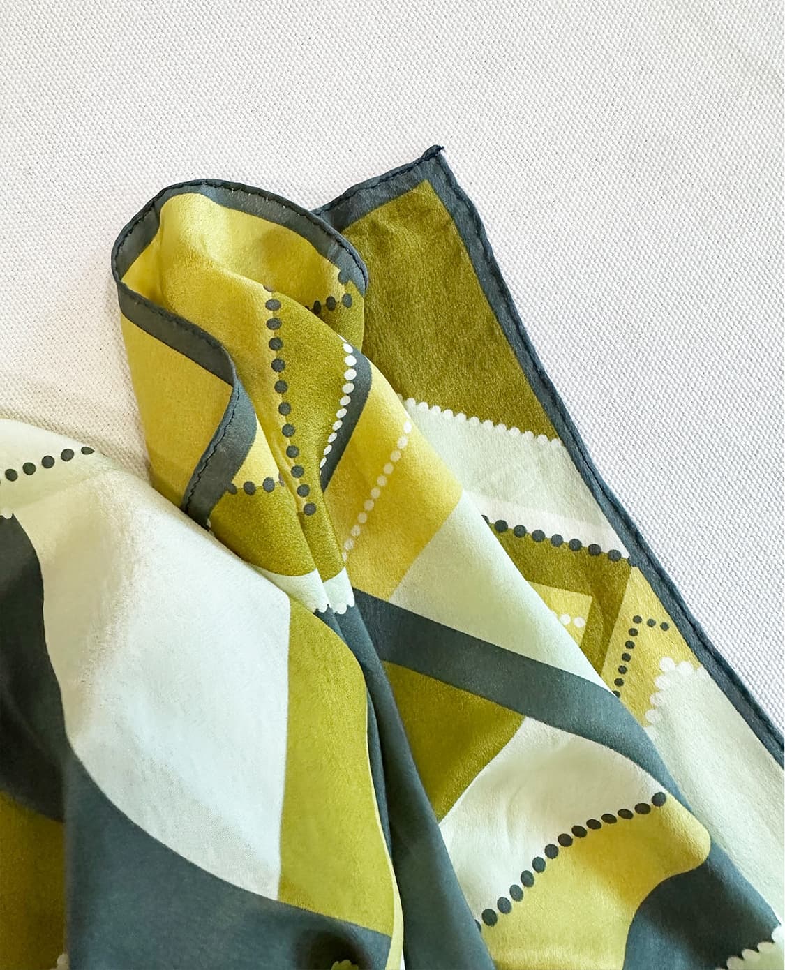 BALENCIAGA silk scarf 상품이미지8