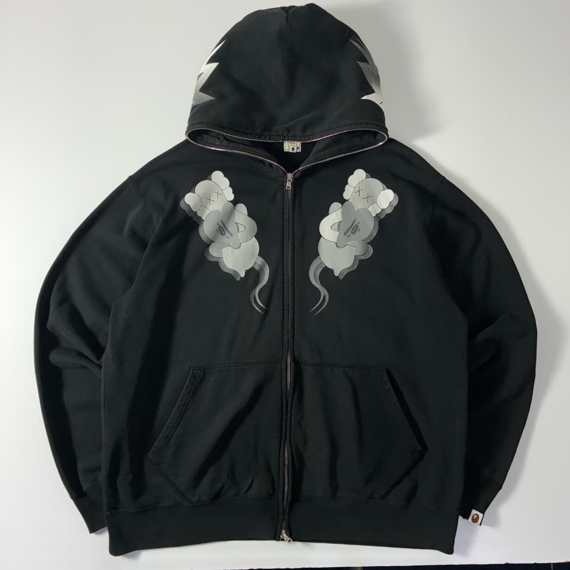 BAPE x KAWS 베이프 카우스 풀집업 후드집업 상품이미지1
