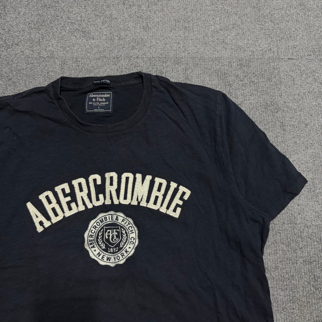 아베크롬비 네이비 반팔 티셔츠 L 상품이미지1