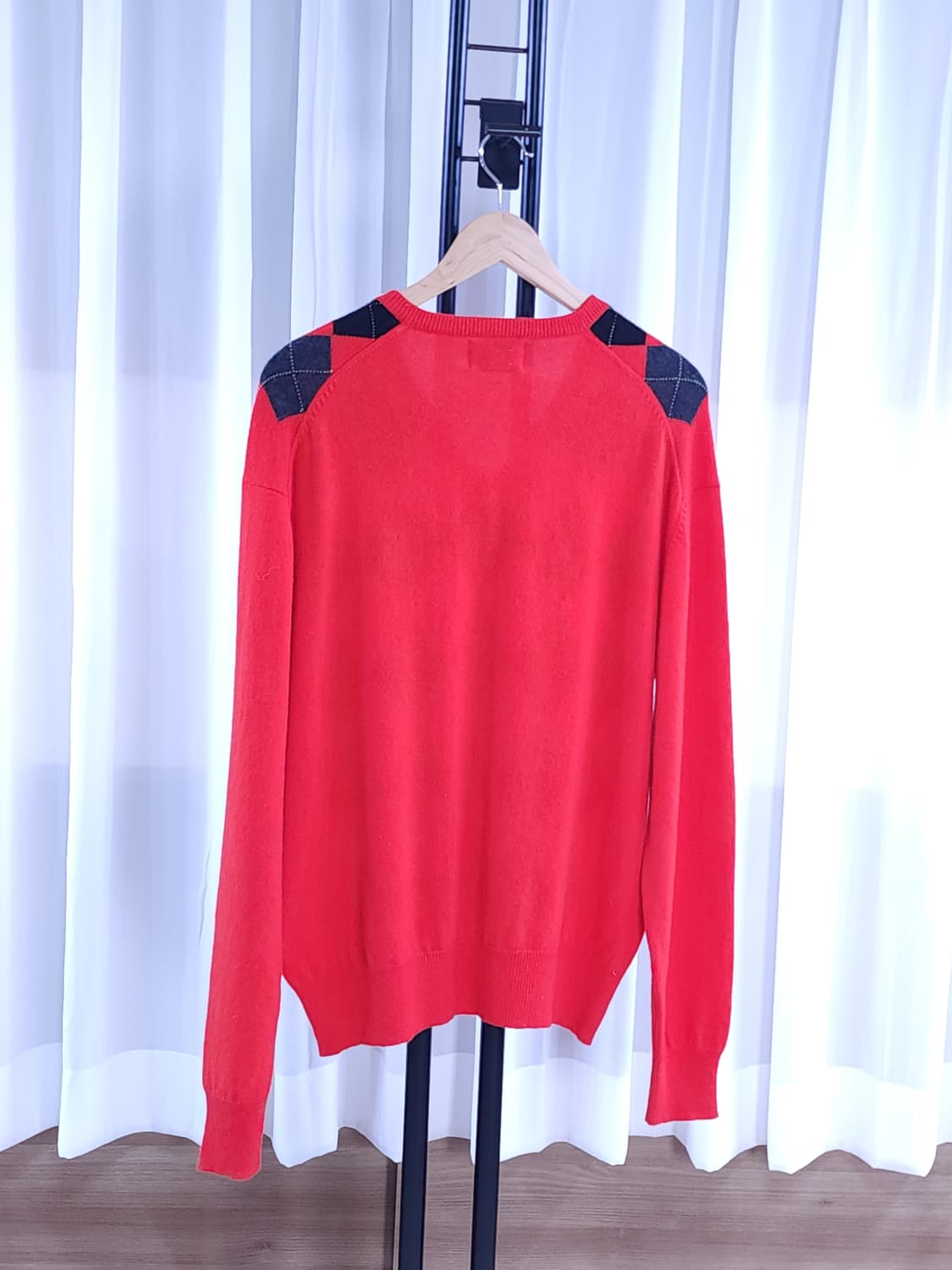 캐시미어100% 아가일 브이넥 니트 상품이미지4