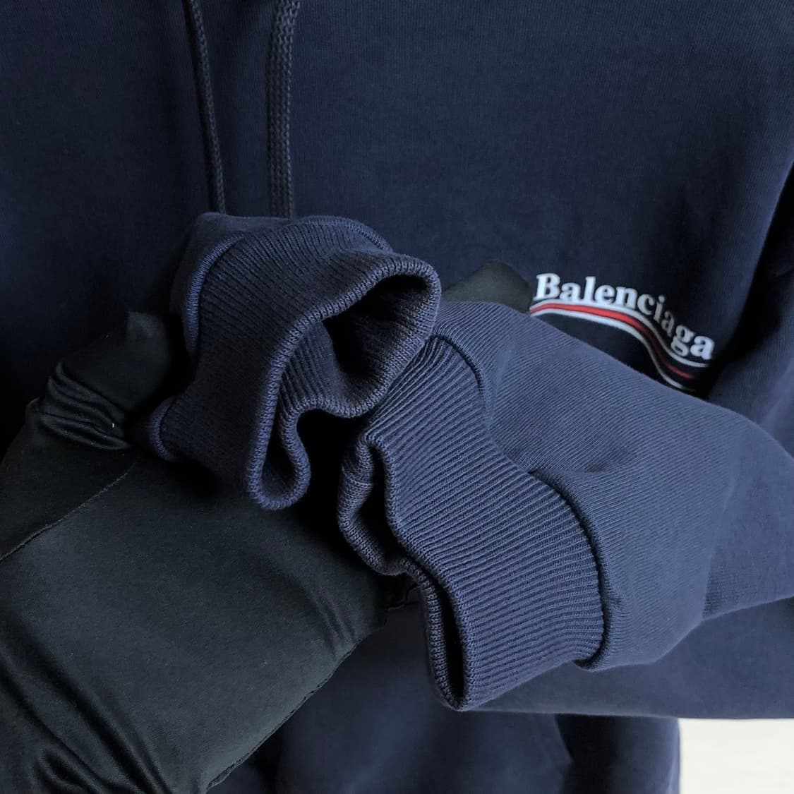 [M/95] 발렌시아가 웨이브로고 후드티 상품이미지3