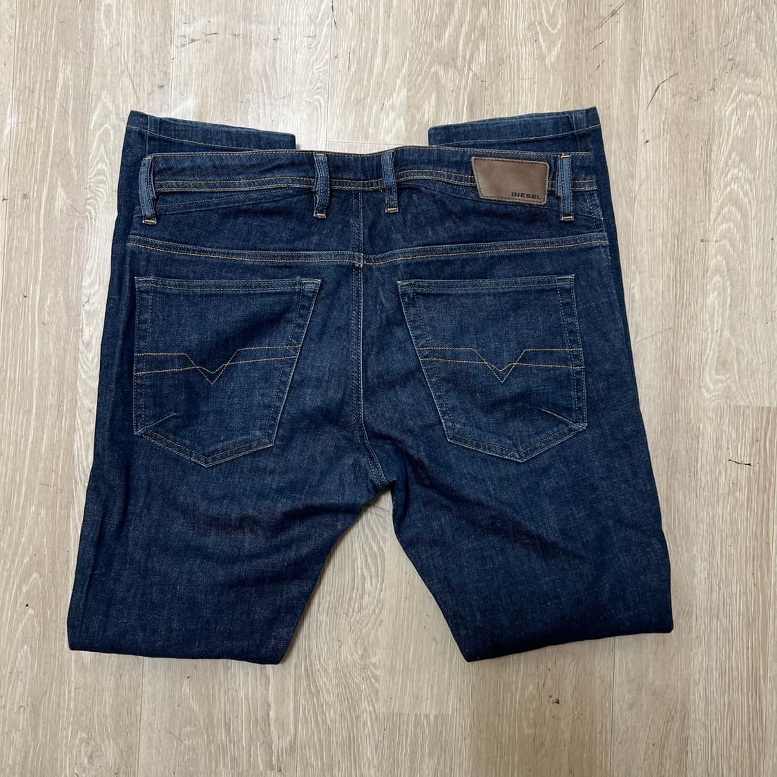 디젤 남성 레귤러 워싱 데님 청바지 32  상품이미지3