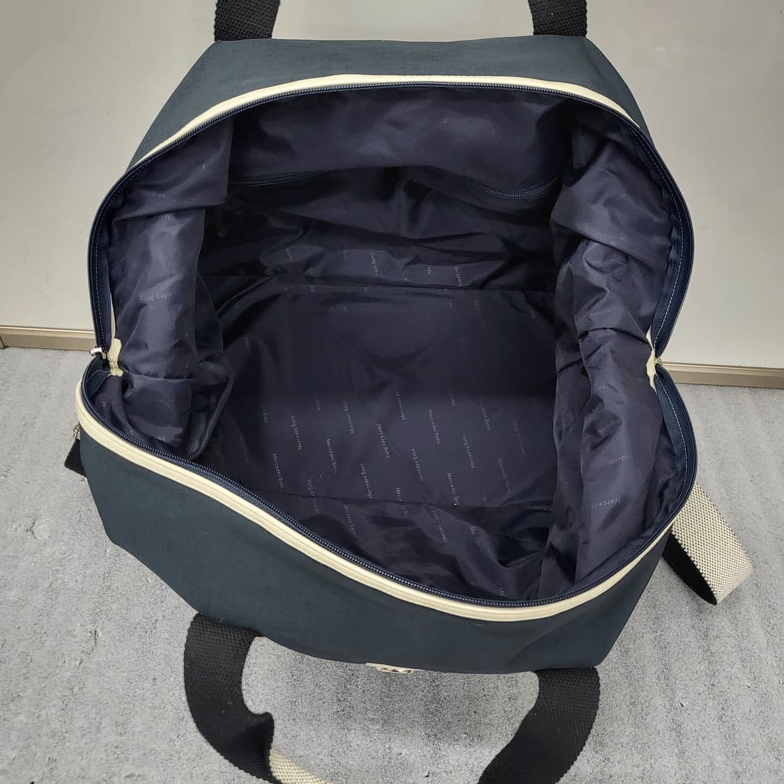 벤츠 골프 더플백 네이비 37x44x20cm 상품이미지9