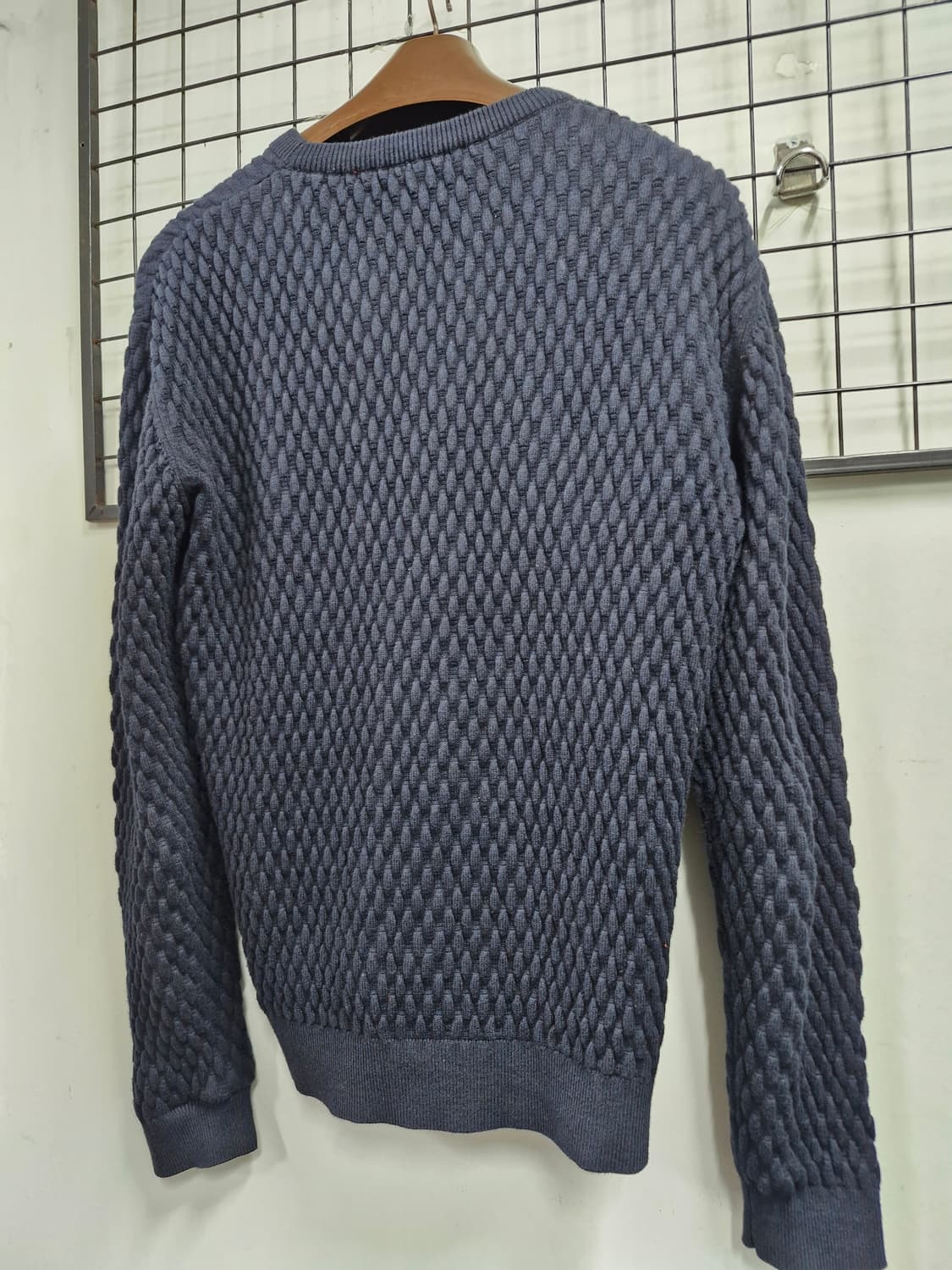 90-95M 산드로 네이비 니트 스웨터. 상품이미지7