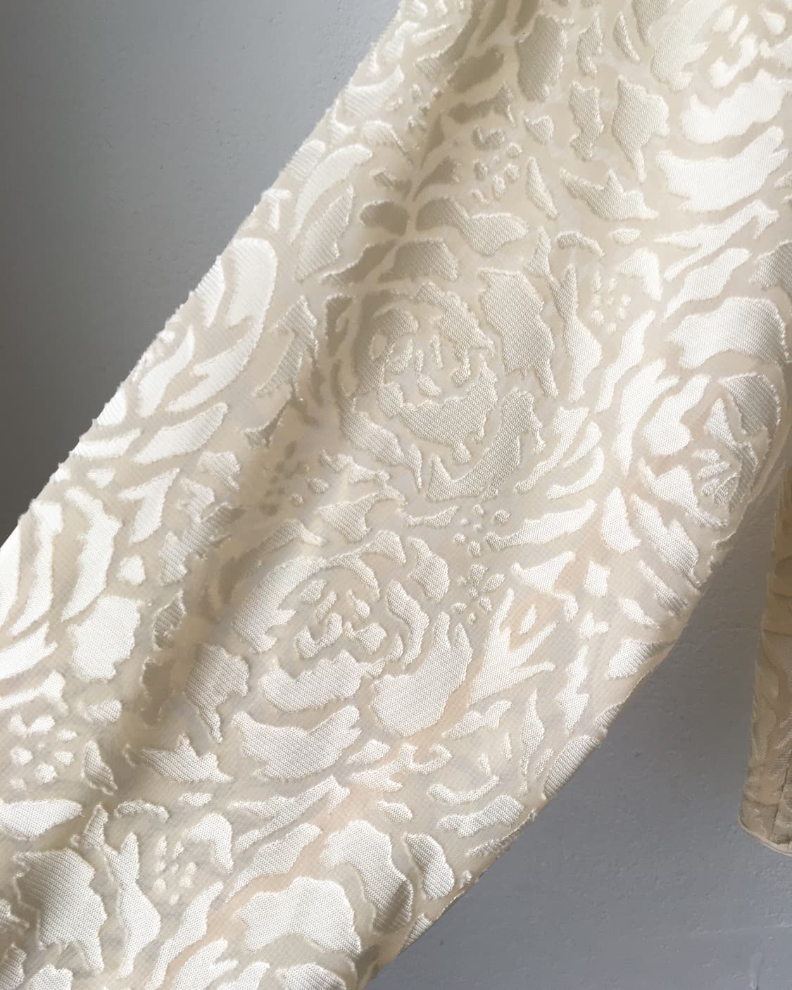 Flower pattern beige glossy jacket 상품이미지5