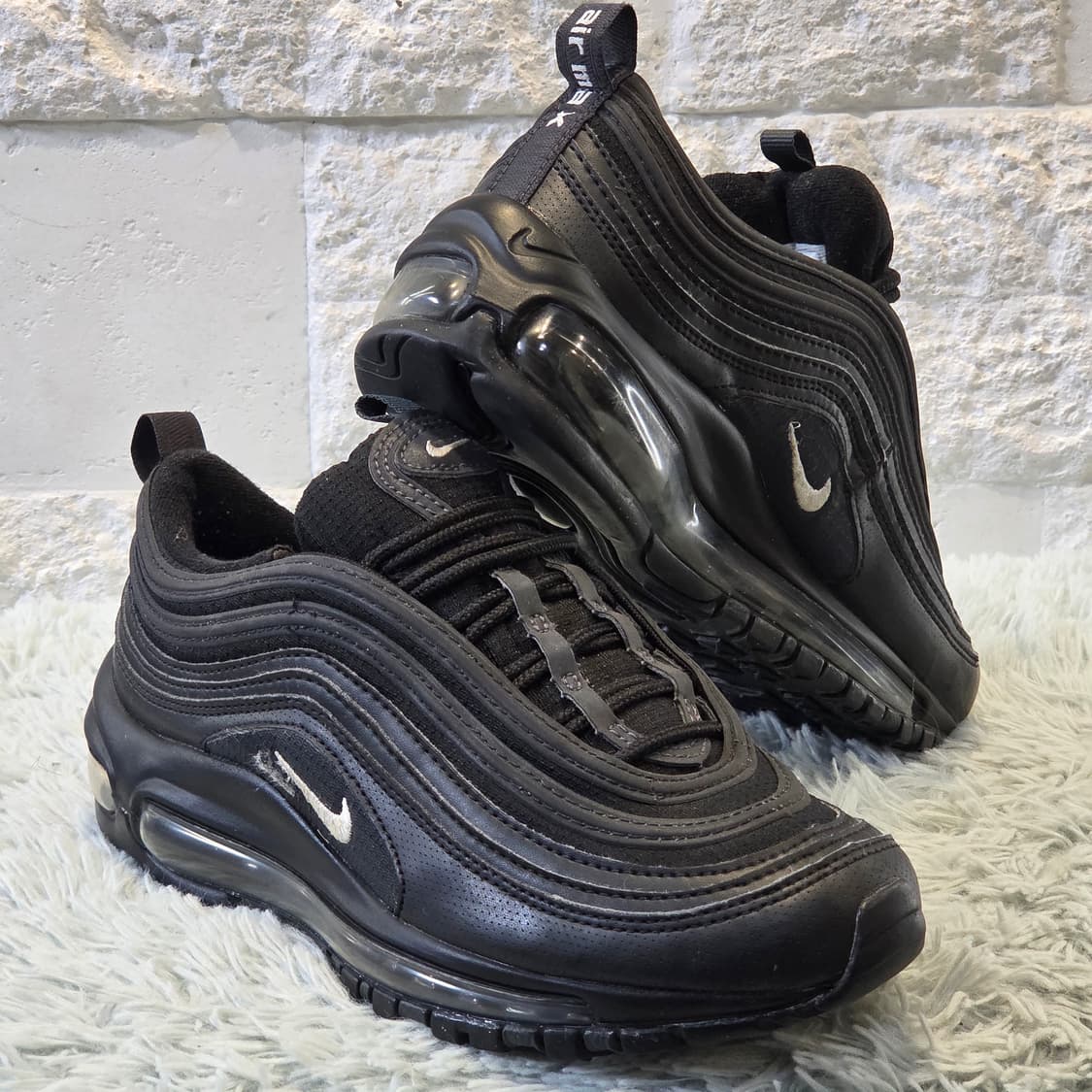 6q-10:나이키 에어맥스 97 블랙 (23cm) 상품이미지4