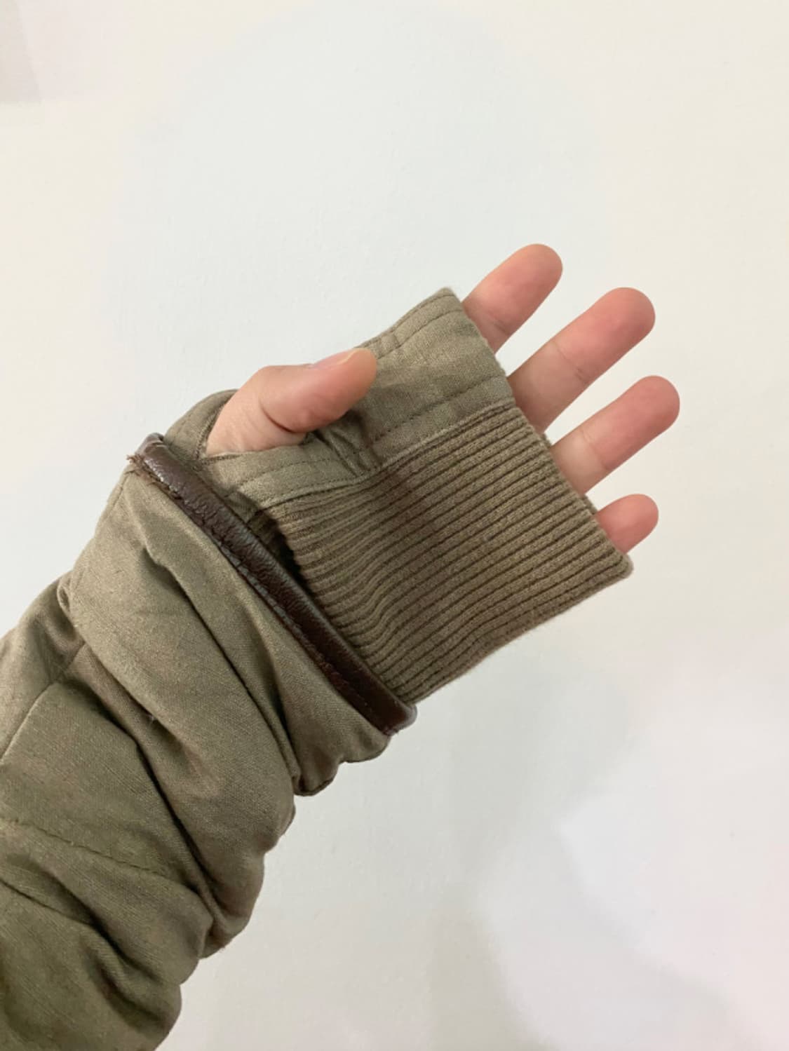 핸드워머 레더  웨스턴 다운 패딩 상품이미지10