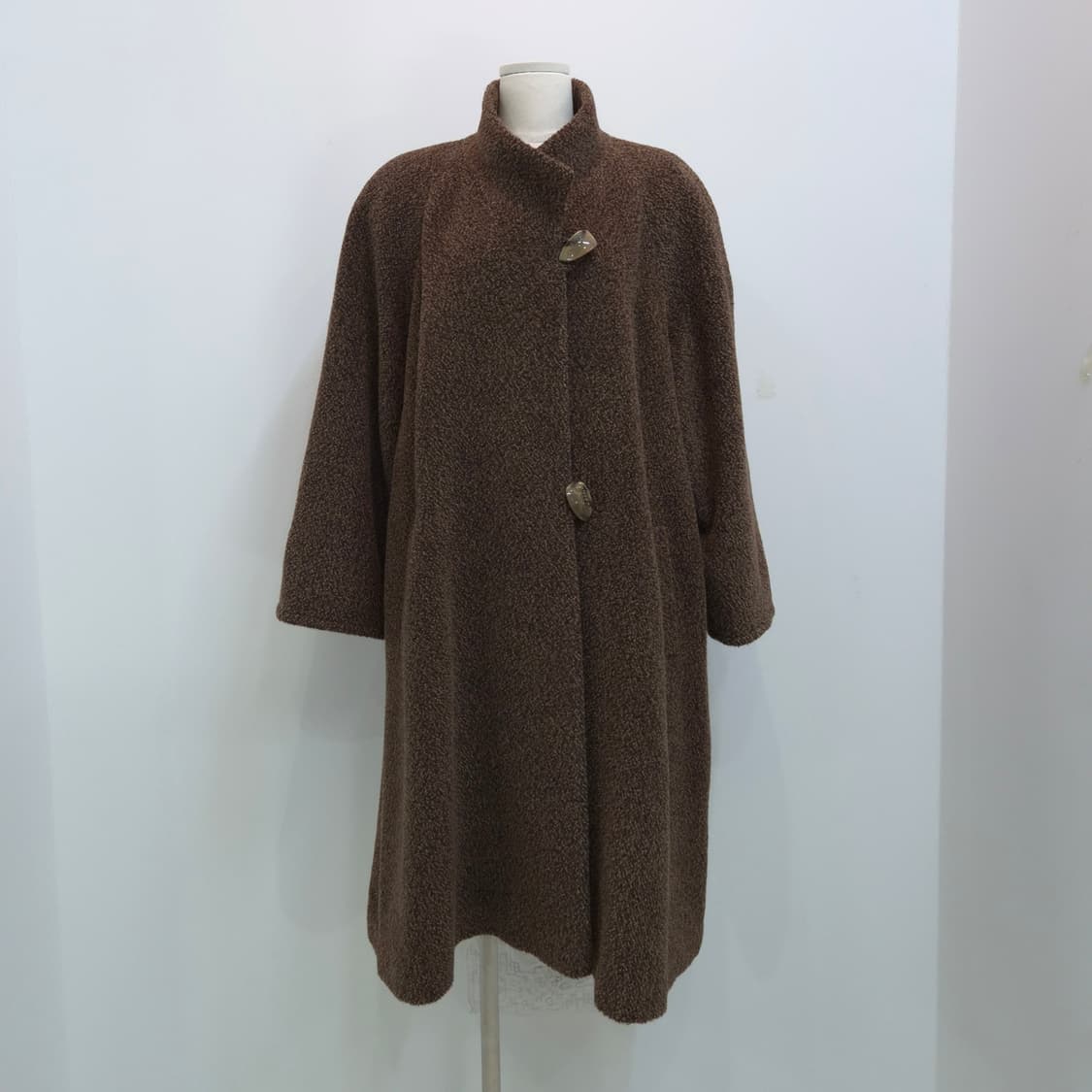 울 100% 브라운 부클 오버핏 코트 상품이미지1