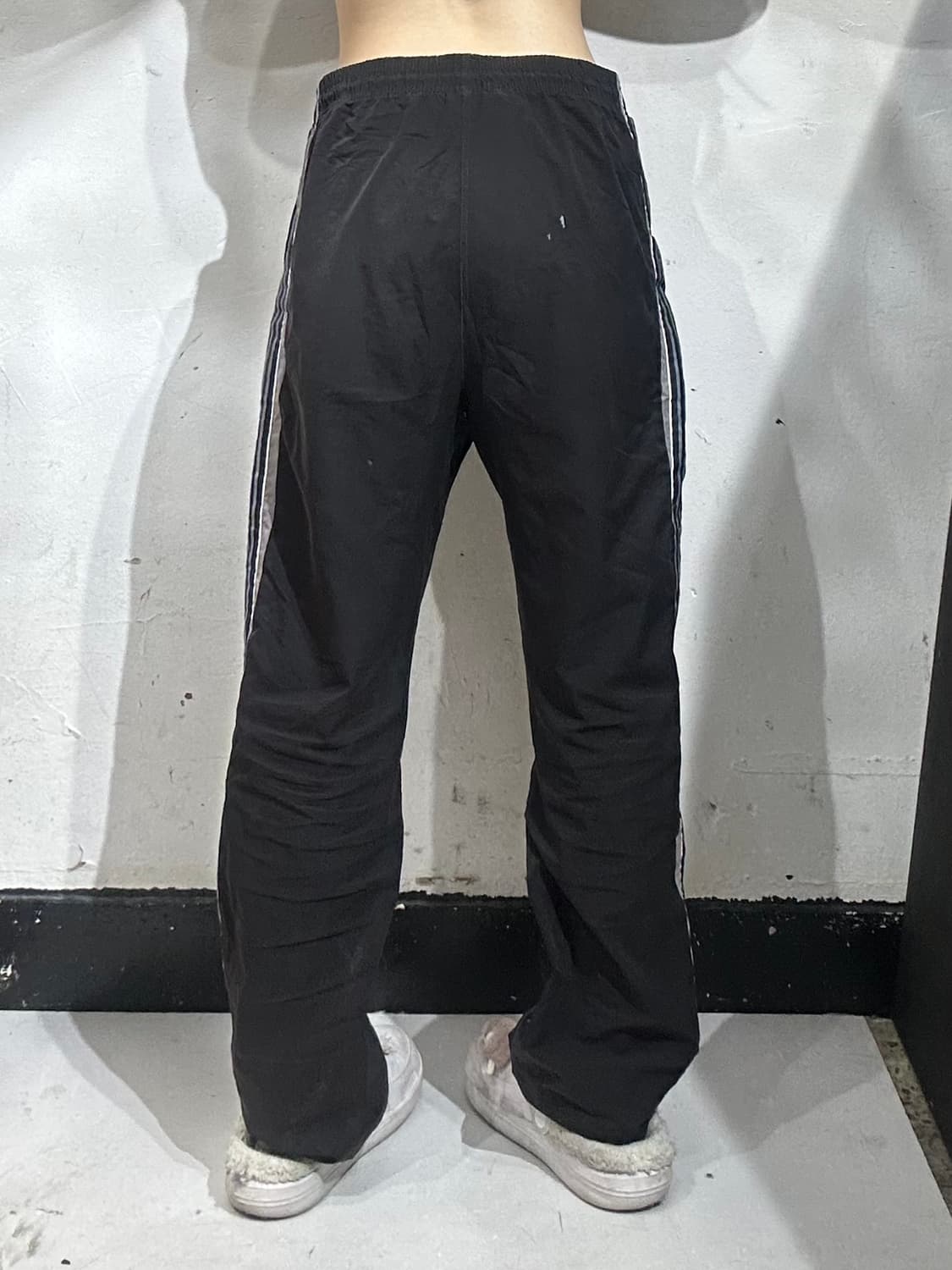 아디다스 블랙 사이드 라인 밑단 로고 트랙 팬츠 XL 상품이미지3