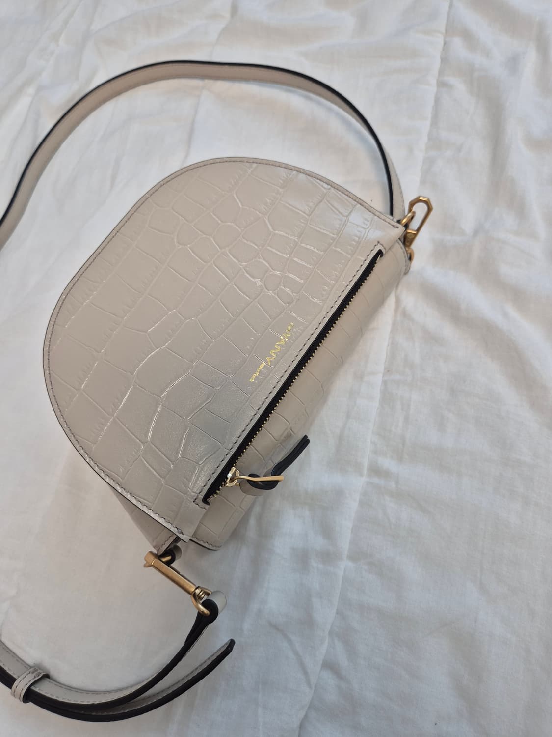 오야니 크로스백 베이지 상품이미지2