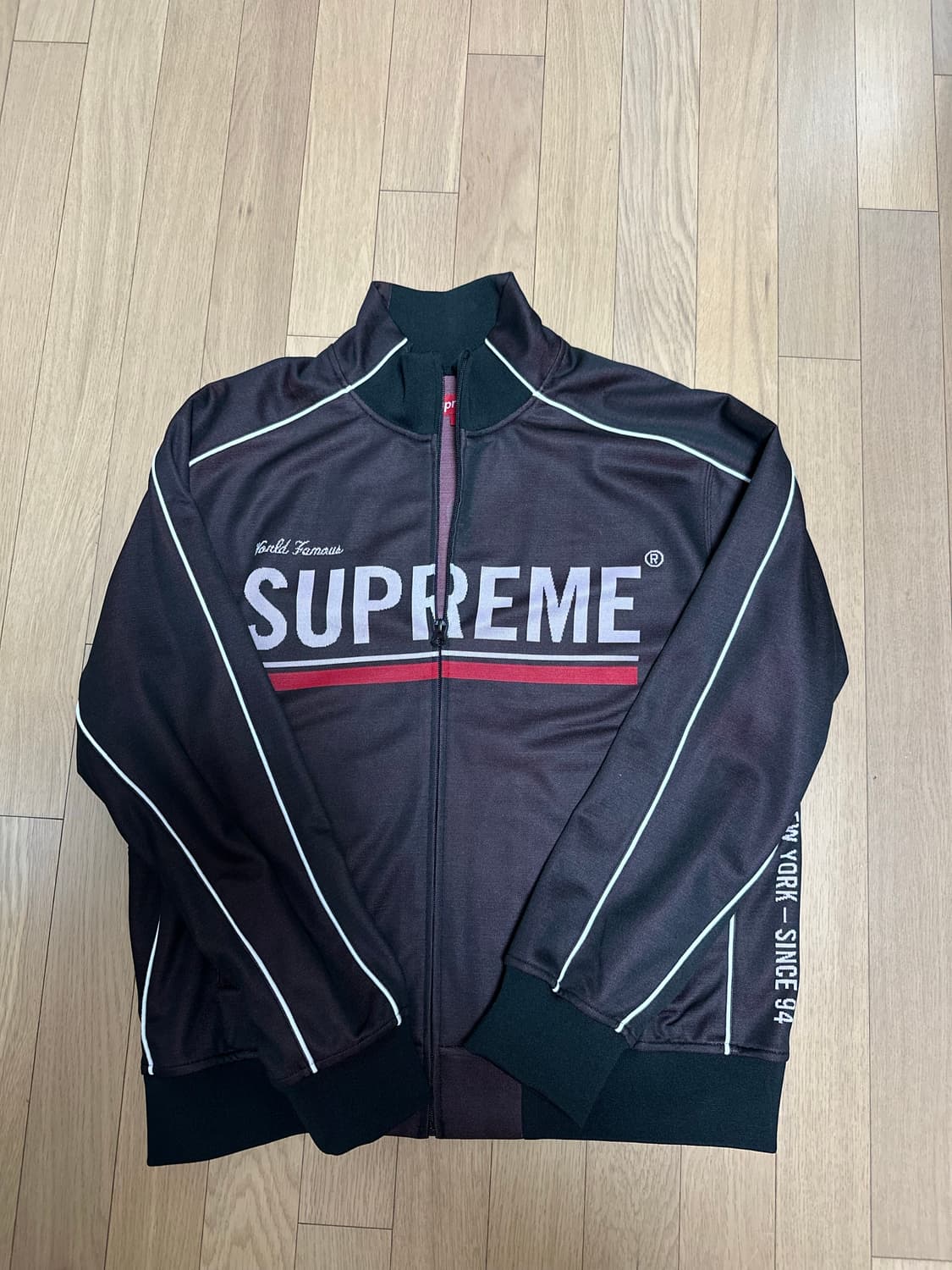 ( 초 새상품급!!) 22FW슈프림 월드 페이머스 트랙 자켓 L 상품이미지7