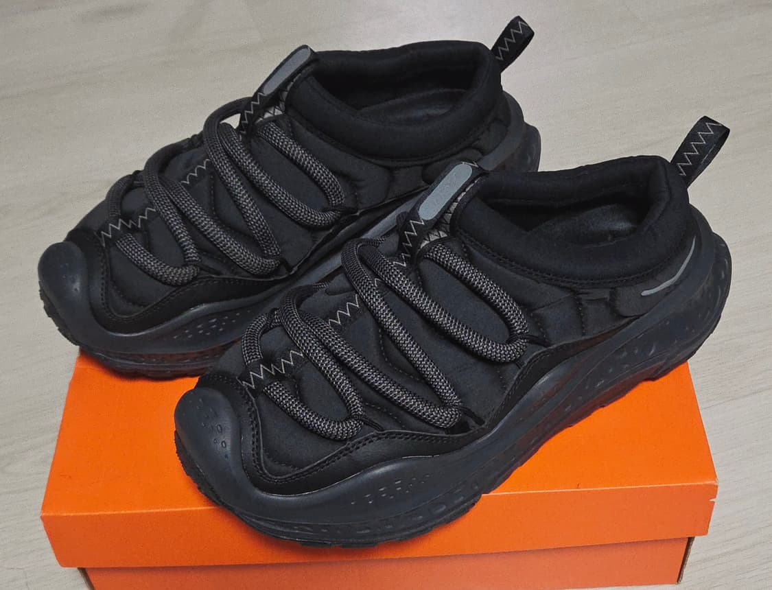 호카 오라 프리모 블랙 HOKA 상품이미지1