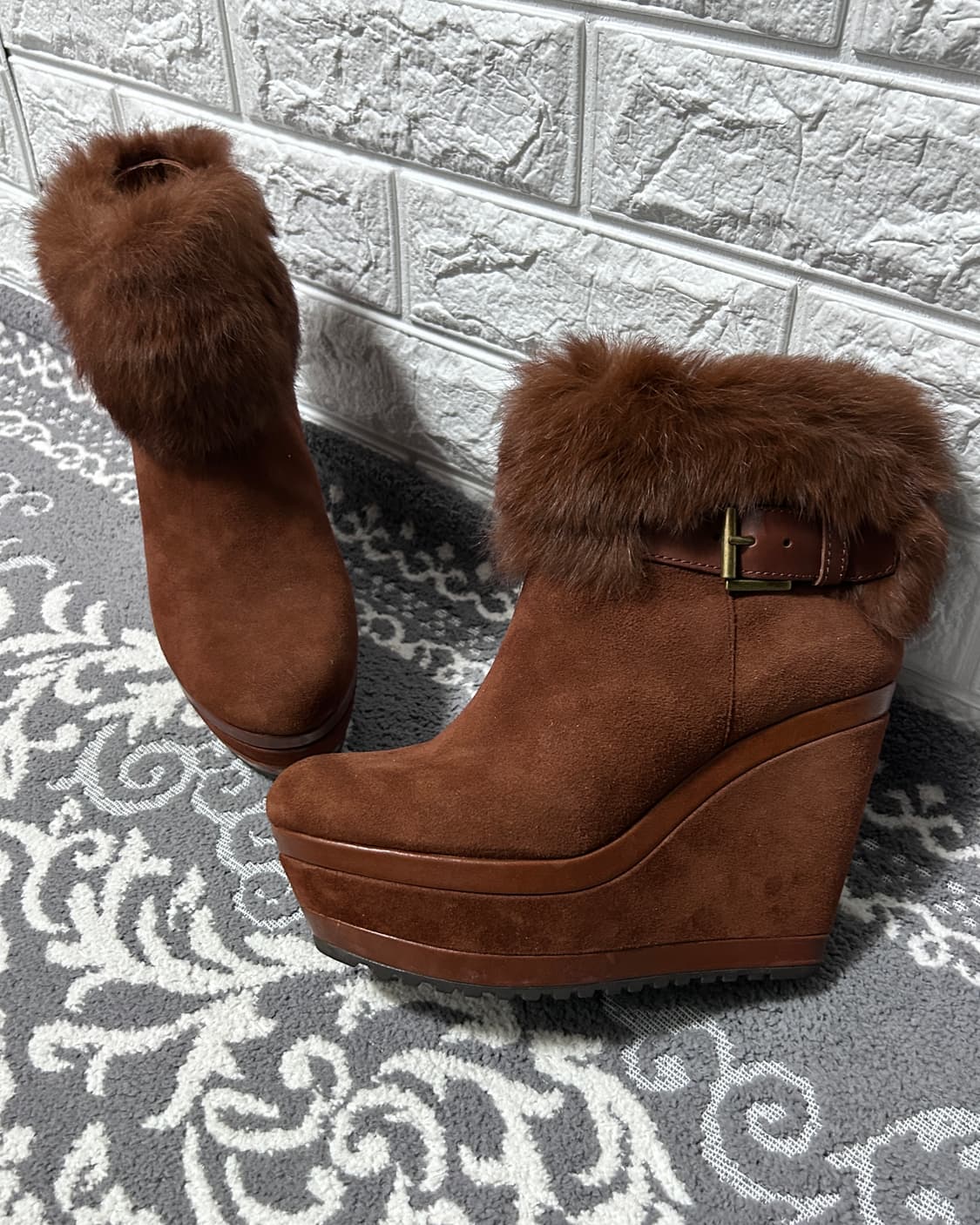 Ash 아쉬 스웨이드 퍼 버클 부츠 브라운 상품이미지1